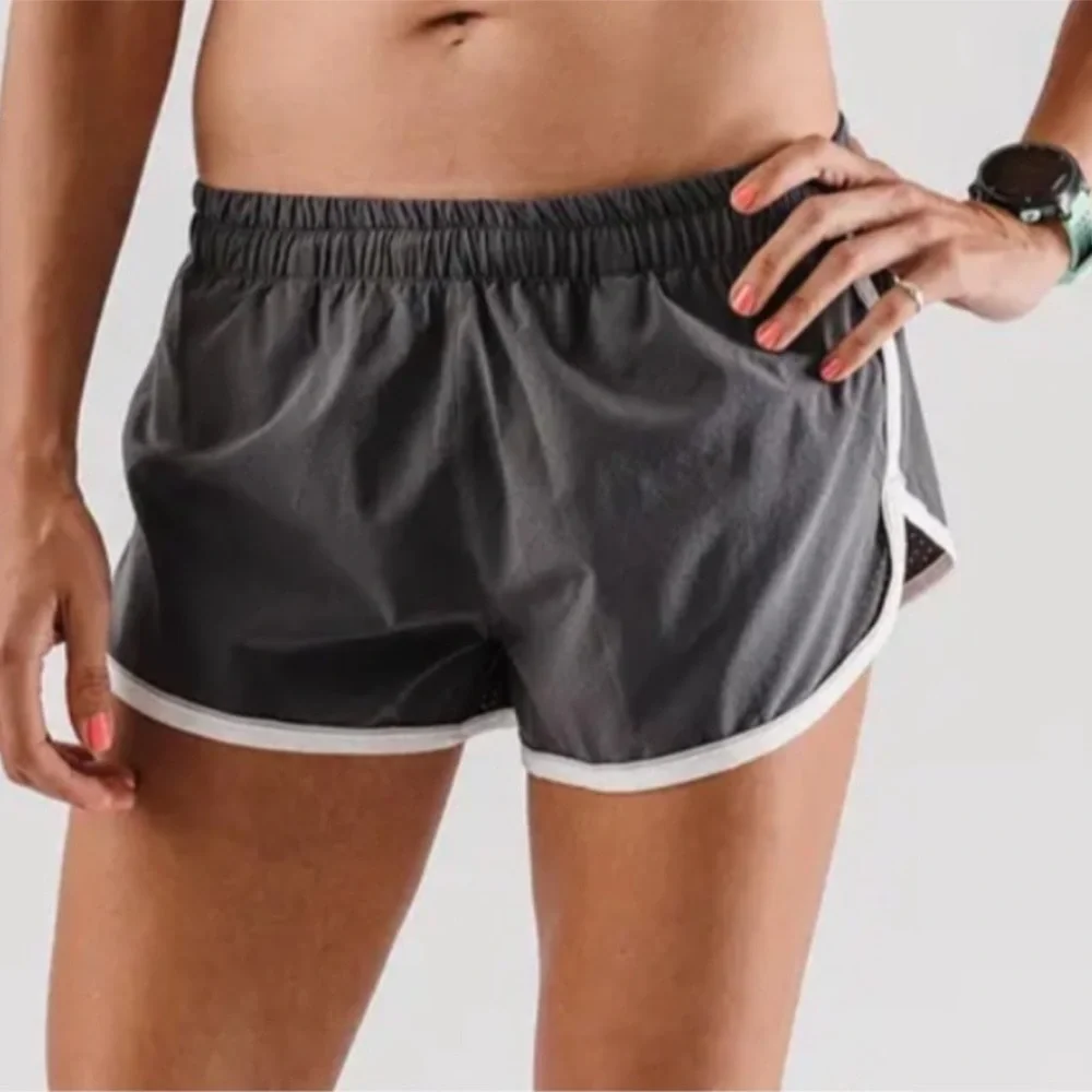 NWT Rabbit Repeats 4" Short Blackened Pearl Size Medium - Picture 2 of 8